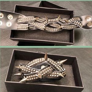 Leather Wrist band with spikes -NEW